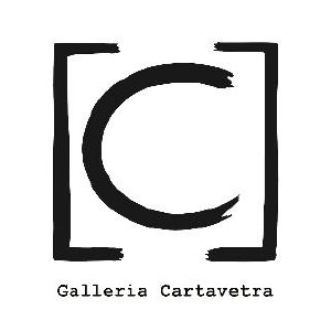 logo della galleria cartavetra con la lettera c inserita all'interno di due parentesi quadre