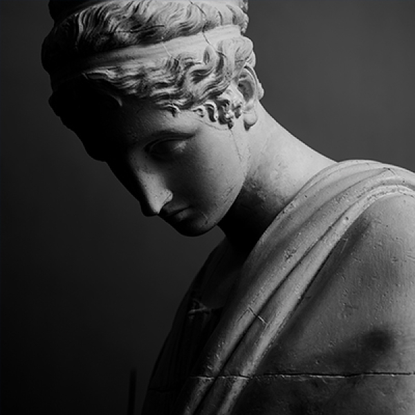 Immagine di scultura in gesso